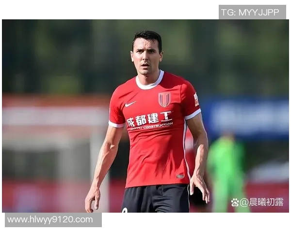 晨曦足球明星究竟是谁揭开神秘面纱的背后故事与成就分析